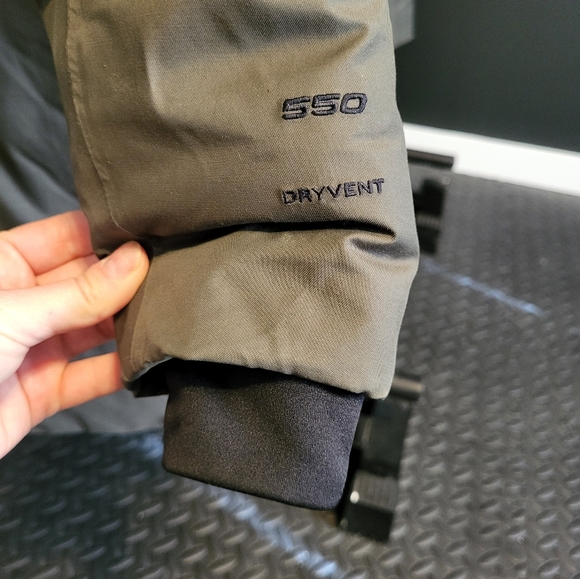 North Face Jump Down Women's Parka size Small in color taupe green - Picture 5 of 12